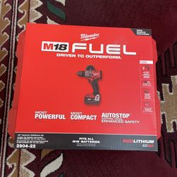 Milwaukee M18 Fuel Hammer Drill 