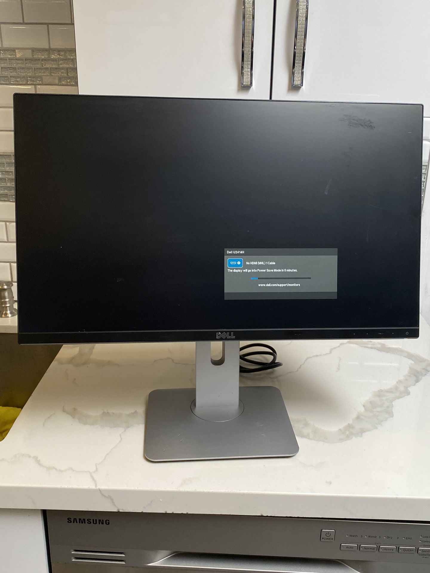Dell Monitor 24 Inches With 2 HDMI Ports And 2 Display Ports
