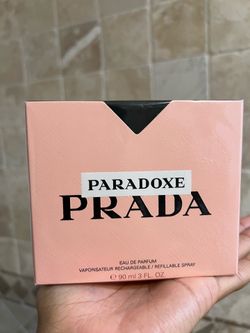 Prada Paradoxe Perfume