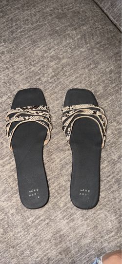 Woman’s Sandals