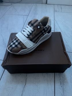 Burberry shoes size 7.5 lmk