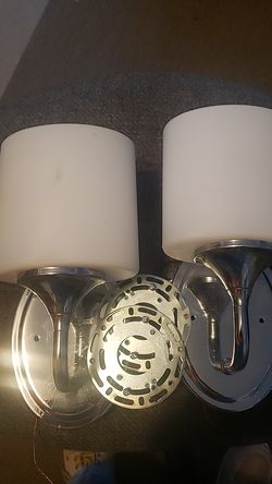 Bathroom light's