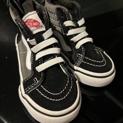 Baby Shoes: 4 & 5c- GREAT CONDITION!