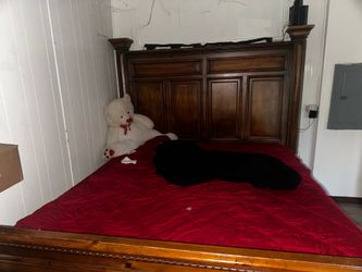 King size bed
