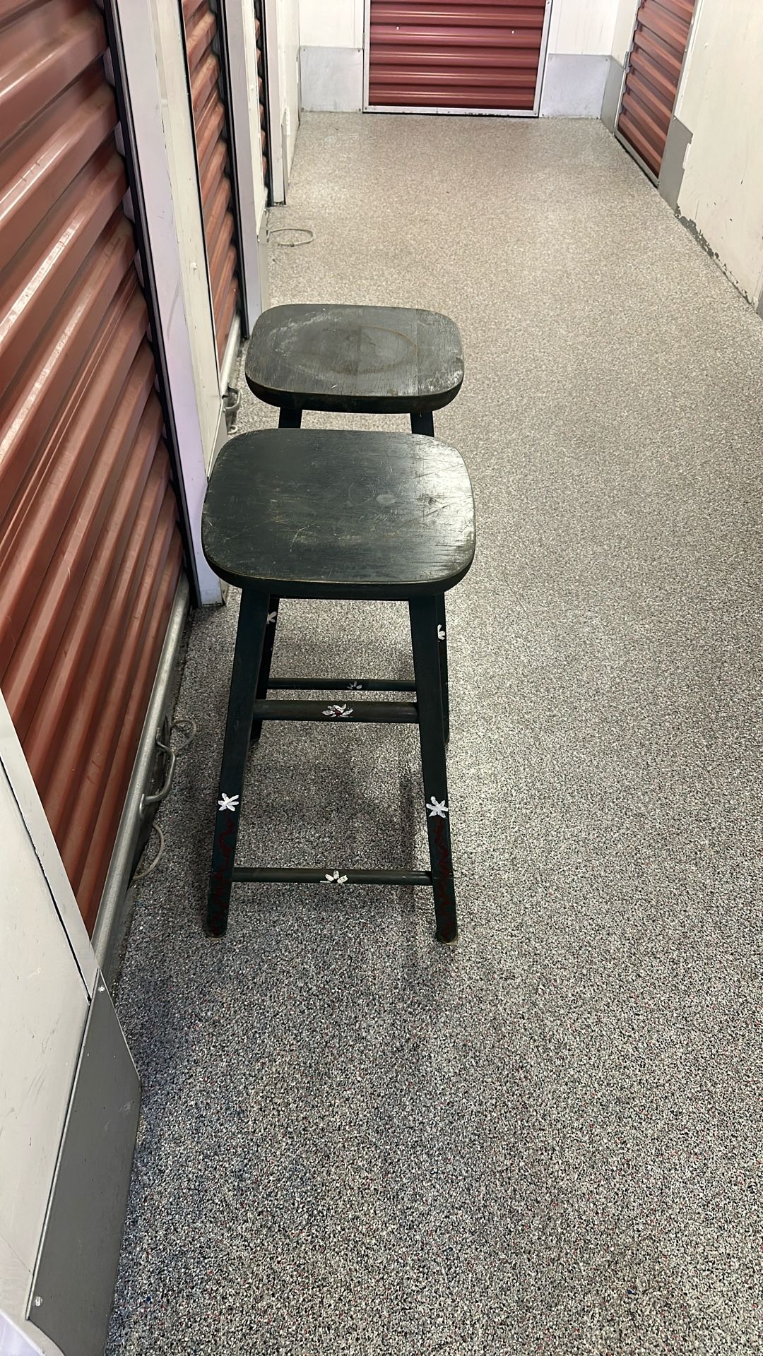 2bar Stools