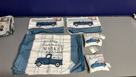 1 set of runner with place mats. Doormats