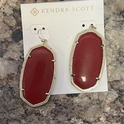 Never Worn Kendra Scott Earrings