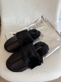 Fashion Nova Glitter Slippers