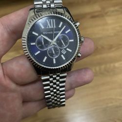 Michael Kors Mens chronograph Stainless Steel Watch Silver And Blue