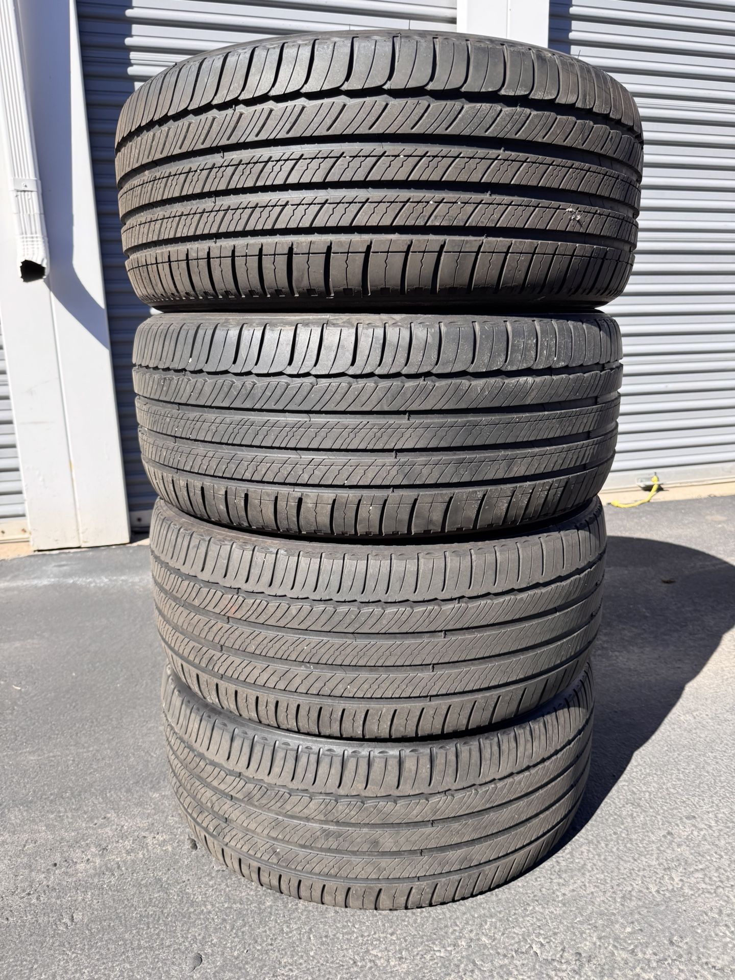 255 40 20 Michelin Primacy MXM4 Tires