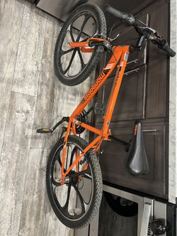 Mongoose Alert Mountain Bike