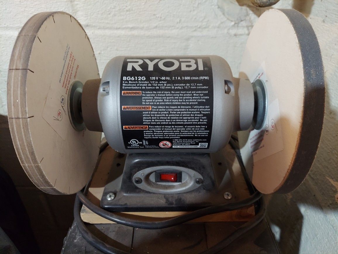 Ryobi 6" Bench Grinder. 1/2" Arbor With Stand
