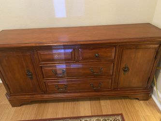 Solid Wood Drawer/buffet