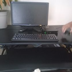 Black Standing Desk Works Excellent 