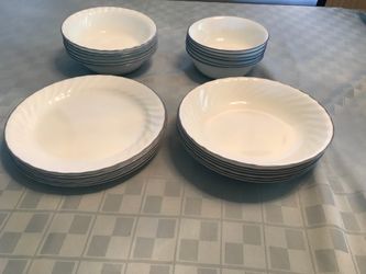 24 pieces Corningware Corelle dish set for 6
