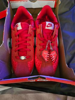Nike cortez Vday edition
