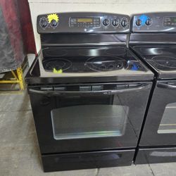 Ge Glass Top Electric Stove Nice And Clean Financing Available 
