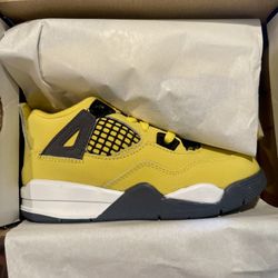 JORDAN 4 SIZE 10C LIGHTNING ⚡️ 