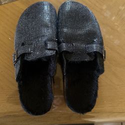Slippers 