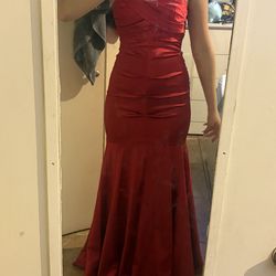 Red Windsor dress prom