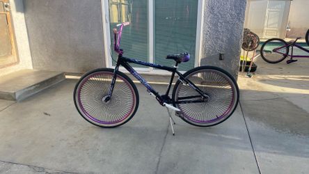Mister cartoon tatted up bike