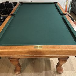 8FT pool table - delivery/setup, any color felt & accessory kit included