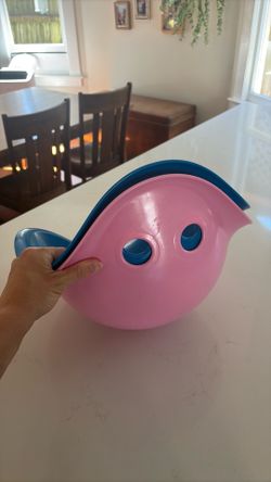 Two bilibo toys