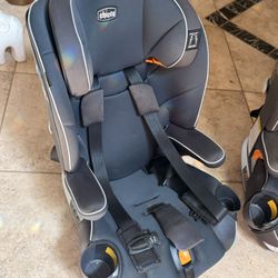 Chicco Car Seats (25lb-100Ib) With Seat Protector For Your Car 