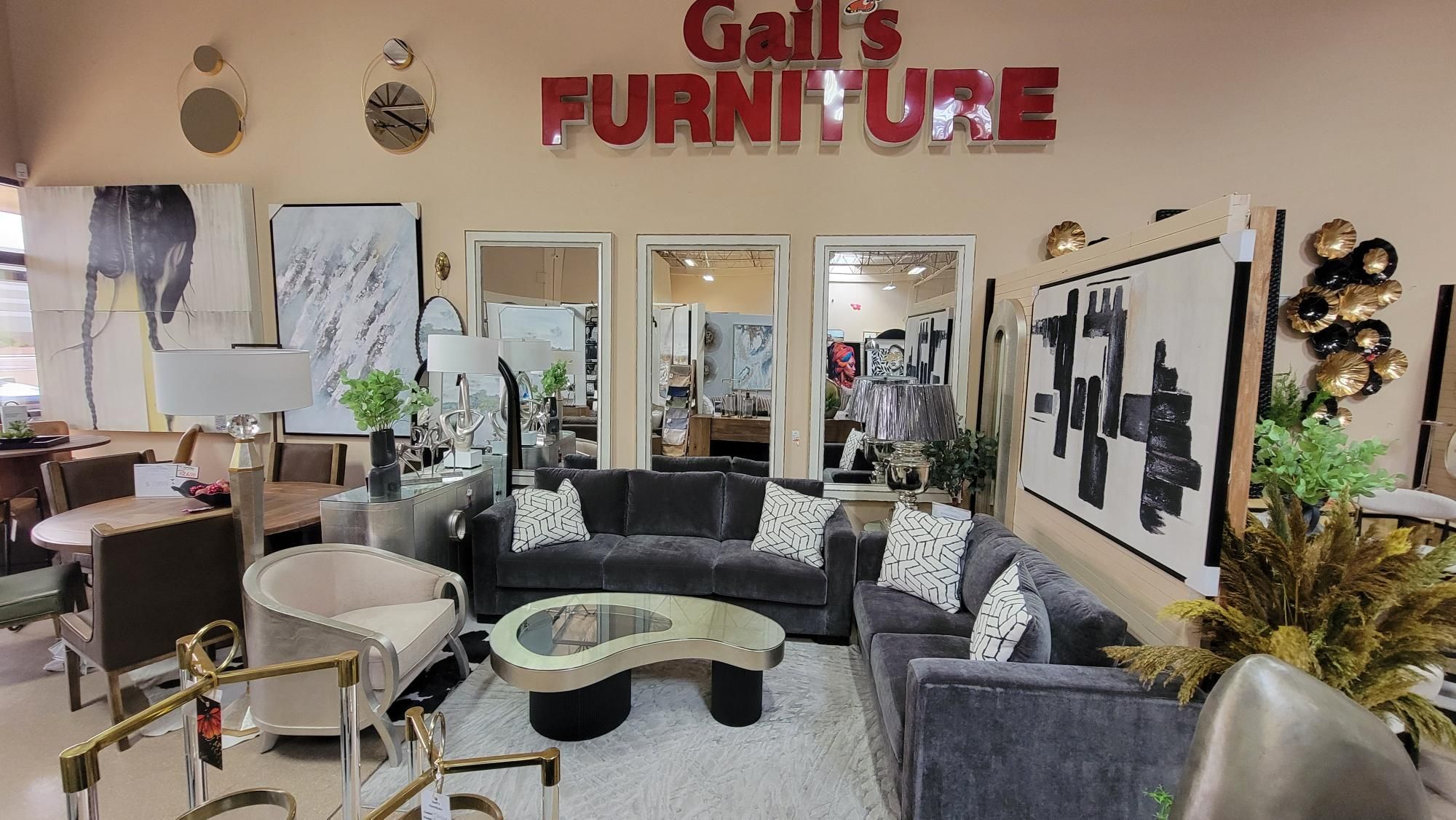 New Arrival... Casual-Transitional Living Room Set!!