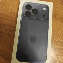 Brand New Unlocked Iphone 17 Pro 256gb darkblue