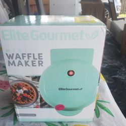 Mini Pancake Maker /Keurig Hot