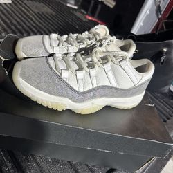 Jordan 11 Retro Low pre-owned 8.5