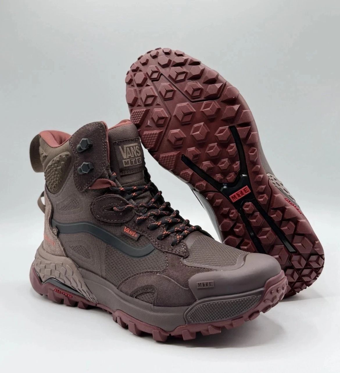 VANS Boots Gore-Tex MTE Boots Mens Size 10 Waterproof Boots New