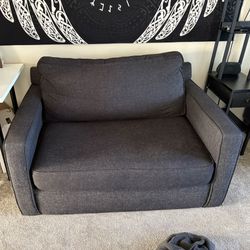 Loveseat/couch