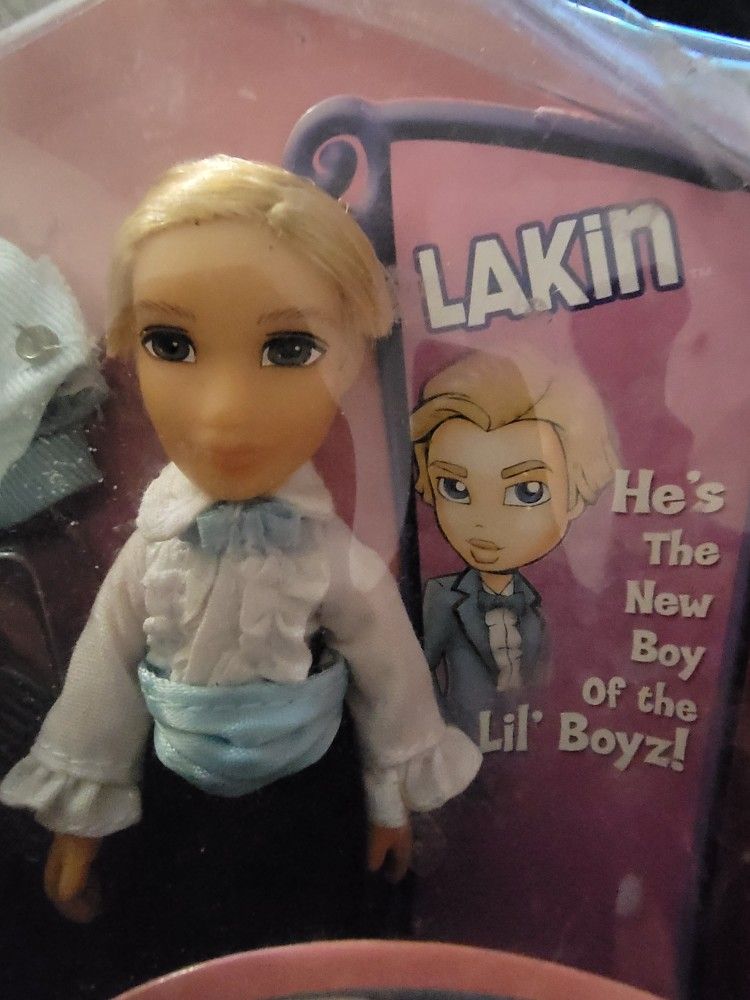 MGA Bratz Lil Boyz Boy Mini Dancefloor Funk Lakin Doll 41/2 Inches Accessories
