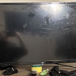 TCL 33’ Flat Screen Tv