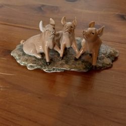 Vintage Virgilio Bindi Capodimonte “Three Pigs” Figurine – Made in Italy – Rare, Perfect Condition