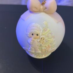 #54 Precious Moments Ornament 