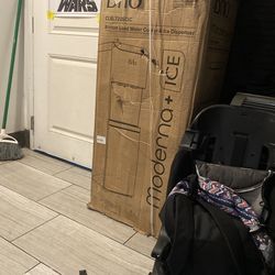 Water dispensers + ice maker brio