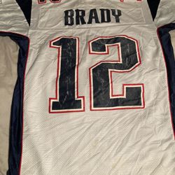 Tom Brady Jersey . Mens Size Large 