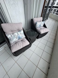 Rotating chairs with table