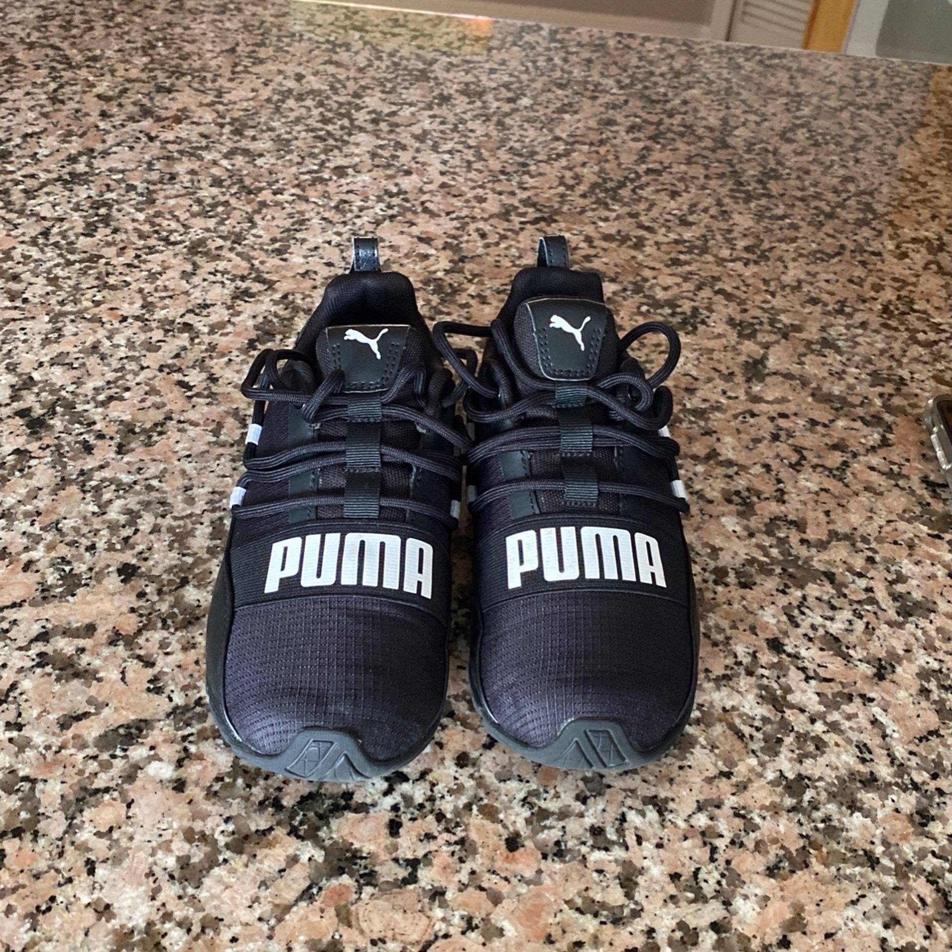 Boys Size 2 Puma Sneakers