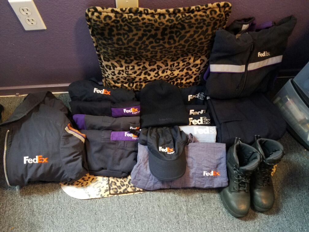 FedEx Express Uniform
