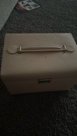 Jewelry box