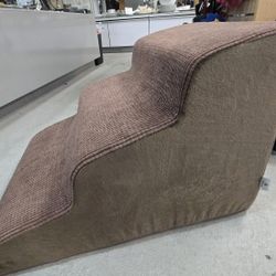 Ahpmeoa 3 tier Non-Slip Dog Steps. PLEASE READ DESCRIPTION