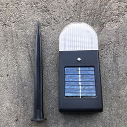 10 Pieces Garden Lights Solar Powered , No Wire , Easy Installation 