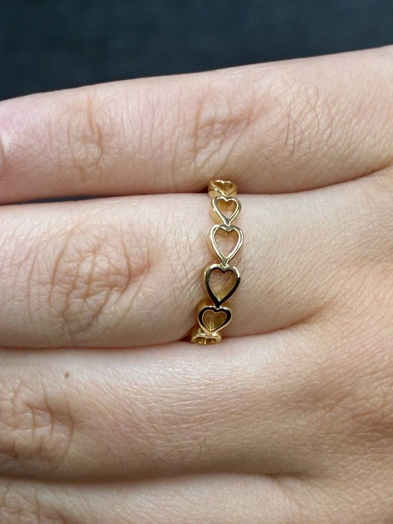 14K Gold Hearts Ring