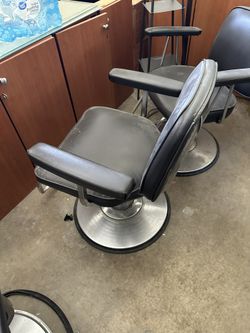 Salon Chairs 