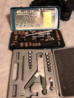 2 boxes brand new perfect for mechanics or people who like to have their own tools 🛠