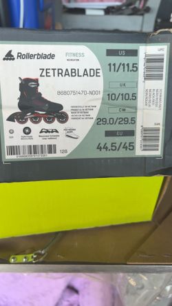 Man rollerblades size 11/11.5